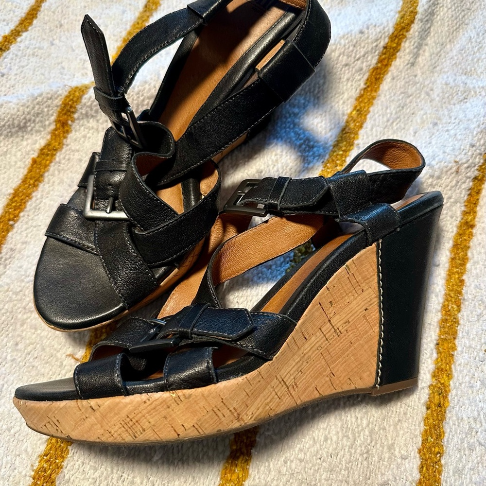 Sofft Black Leather Wedge Sandals